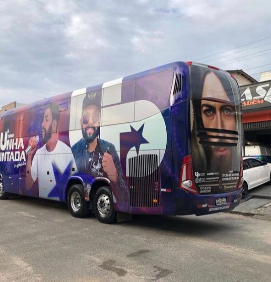 Unha Pintada cede onibus para levar mantimentos ao sul da Bahia Unha Pintada cede onibus para levar mantimentos ao sul da Bahia