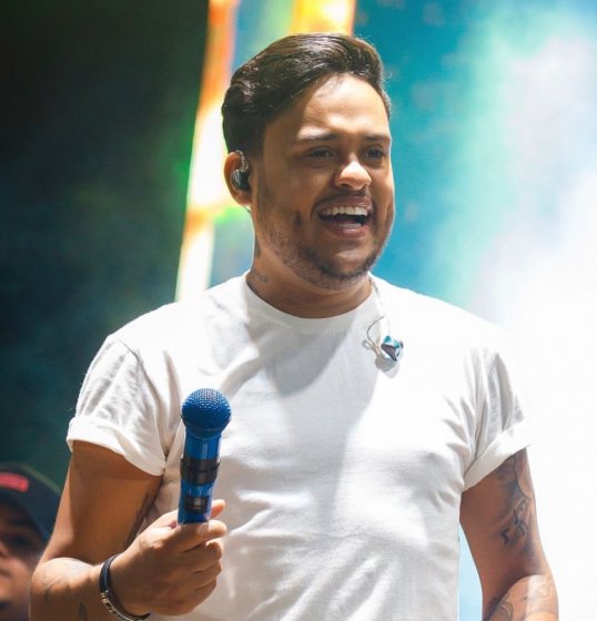 Thiago Aquino anuncia gravação grandiosa do seu novo DVD na favela Paraisópolis. Confira
