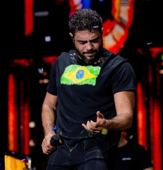 [Salvador presencia noite histórica com Henrique & Juliano e gravação de novo EP do Grelo]