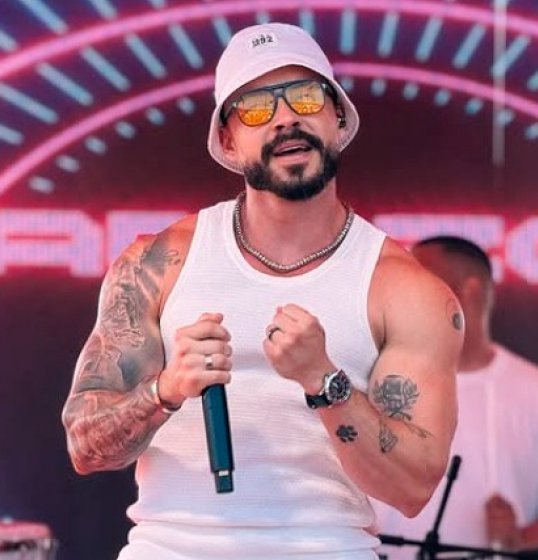 [Papazoni encerra agenda intensa de fevereiro com show na Chapada Diamantina]