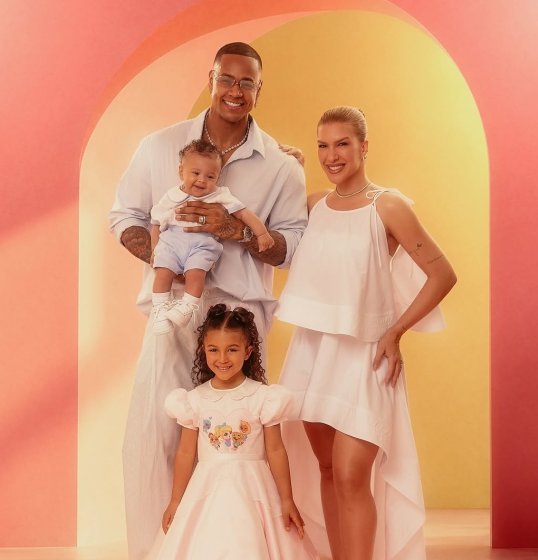 Liz, filha de Léo Santana e Lore Improta, celebra 5 anos em festa especial com Xanddy